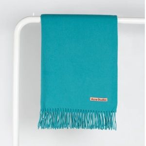 NWT ACNE STUDIOS OVERSIZED WOOL SCARF, TEAL BLUE